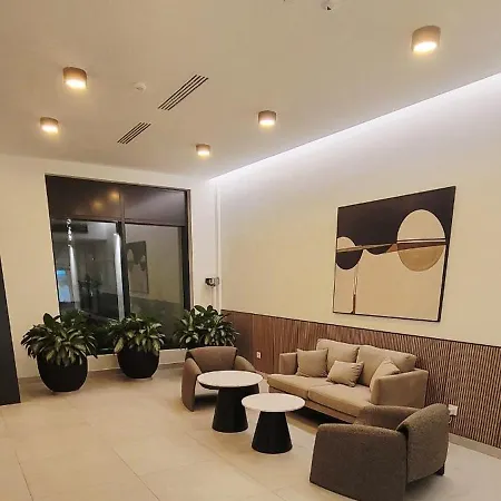 Bw Quartet 708-whit Free Garage Parking Bělehrad