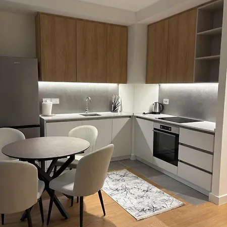 Bw Quartet 708-whit Free Garage Parking Daire Belgrad